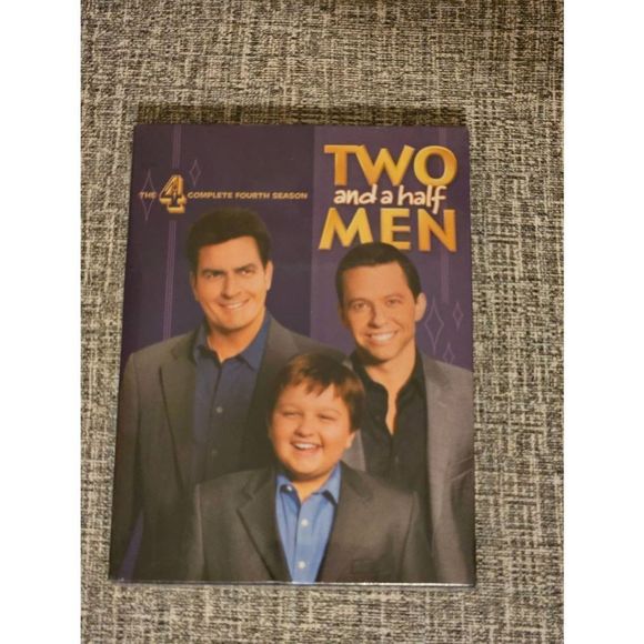 Two and a half Men The Complete Fourth Season, Sealed DVD Set Brand-new Sealed - Picture 1 of 2